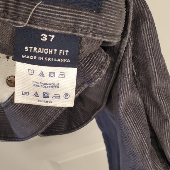 Lands' End 37 Waist Corduroy pants - Picture 3 of 3